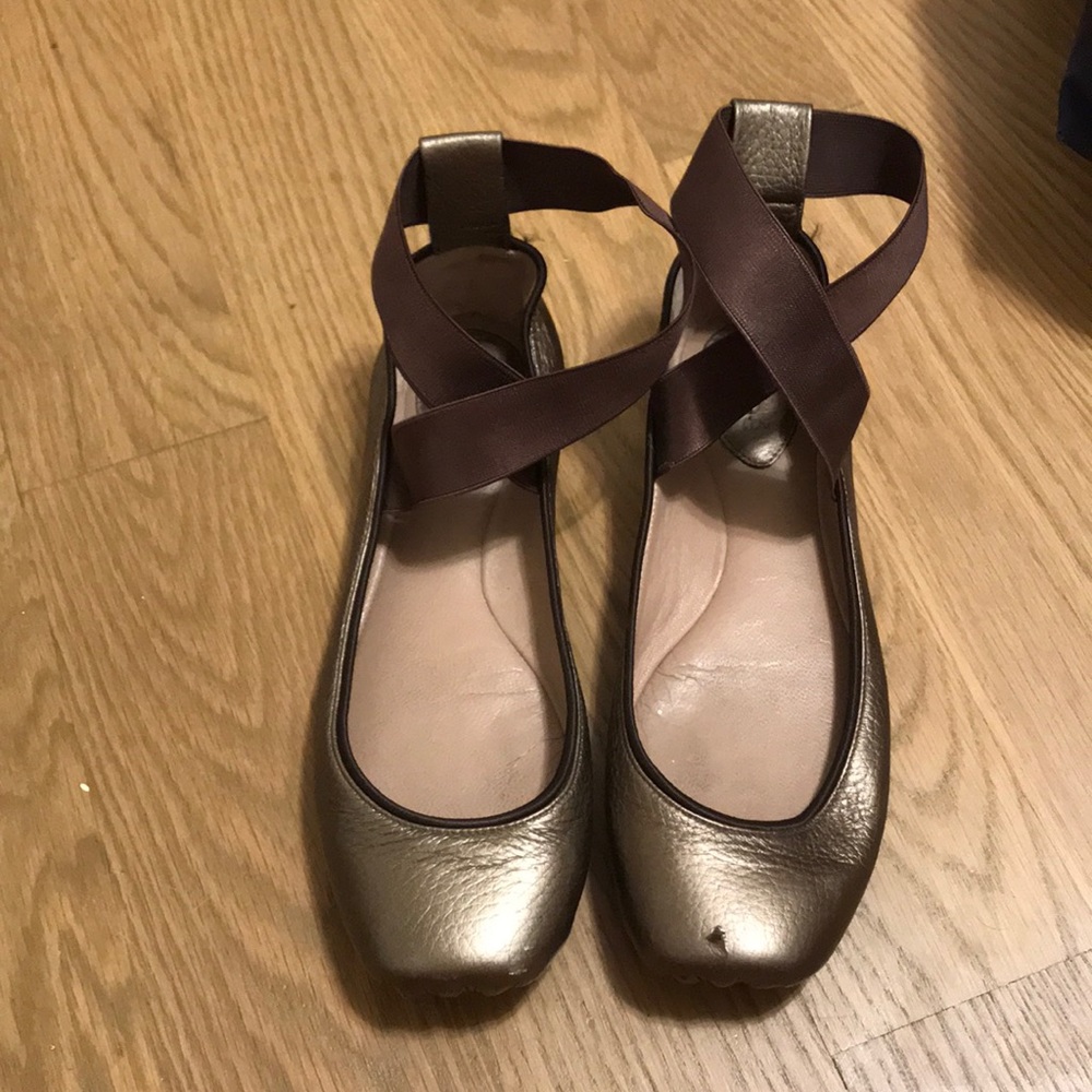 Chlo Flats - image 1